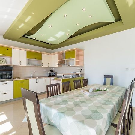 Crowonder Sun&Fun Holiday House With Large Swimming Pool, Playroom And Garden Bibinje Εξωτερικό φωτογραφία