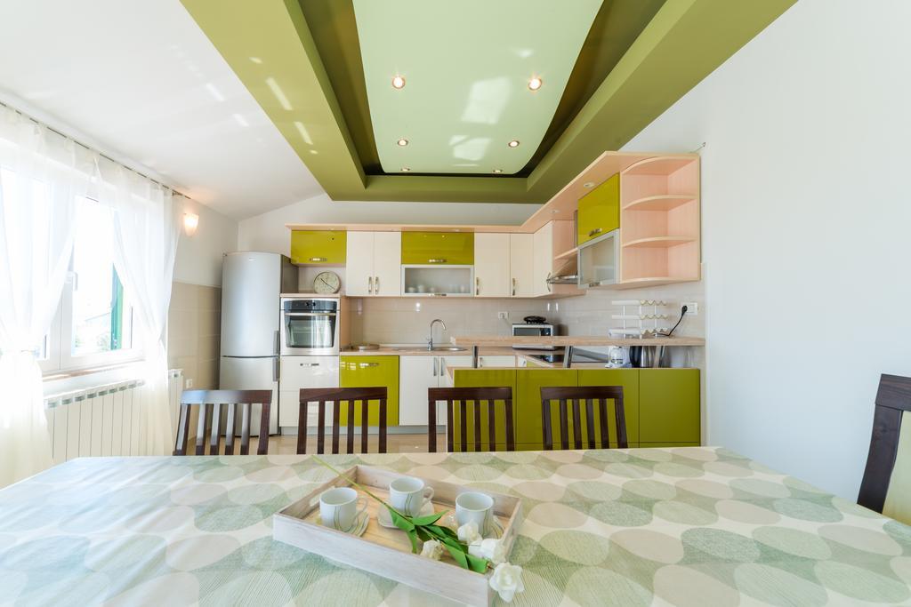 Crowonder Sun&Fun Holiday House With Large Swimming Pool, Playroom And Garden Bibinje Εξωτερικό φωτογραφία